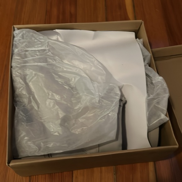 NWT! Stylish & SUPER Comfy Gray Combat Boots - Picture 8 of 9